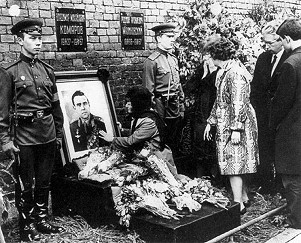 Komarov funeral