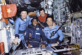 Soyuz 38 onboard Salyut 6