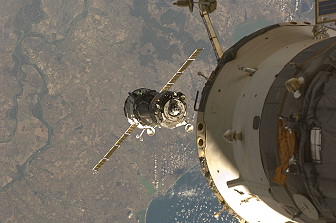 Ankunft von Sojus TMA-13 an der ISS
