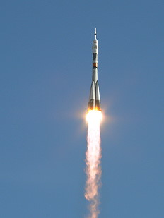 Soyuz TMA-7 launch