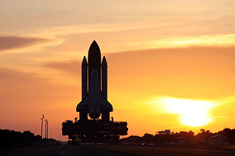 STS-128 rollout