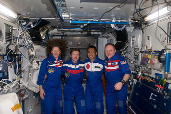 traditionelles Bordfoto ISS-18