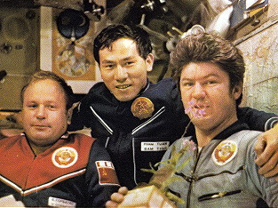 Crew Soyuz 37 onboard Salyut 6