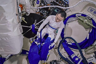 life onboard Tiangong