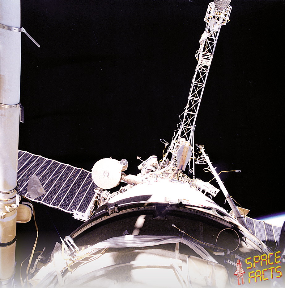 Letzte EVA von der Mir ausgef�hrt durch Sergej Saljotin und Alexander Kaleri am 12. Mai 2000