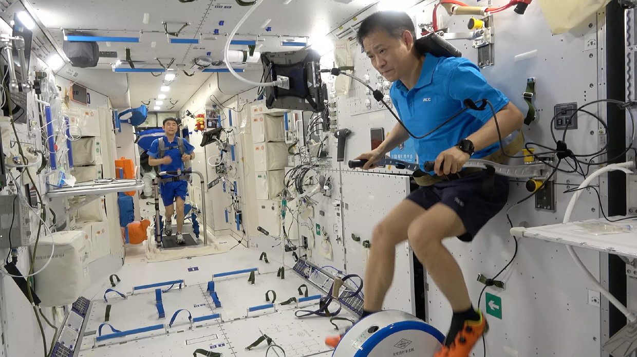 life onboard Tiangong