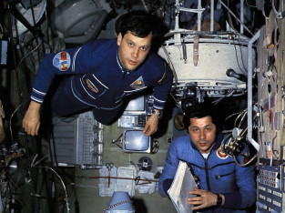 life onboard Salyut 6
