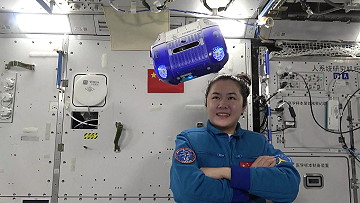 life onboard Tiangong
