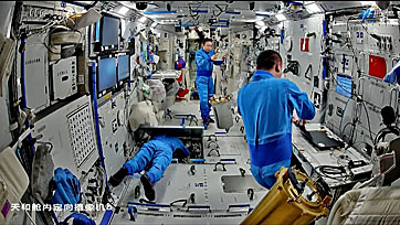life onboard Tiangong