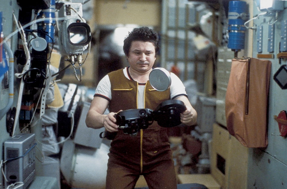 Leonid Kisim an Bord der Mir