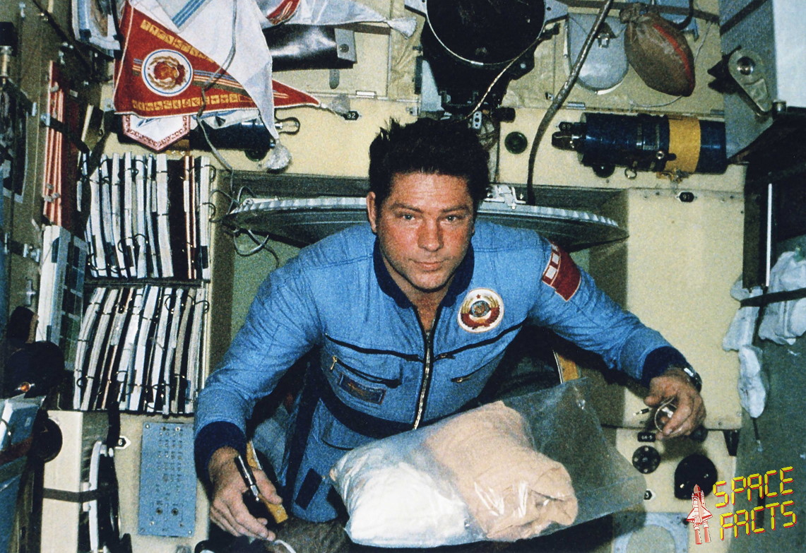 life onboard Salyut 7