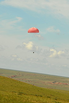 Shenzhou-9 landing