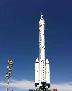 Shenzhou-9 rollout