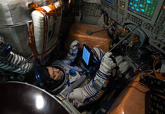 Oleg Kononenko tested to steer a Soyuz spacecraft alone