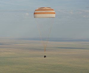 Soyuz TMA-04M landing