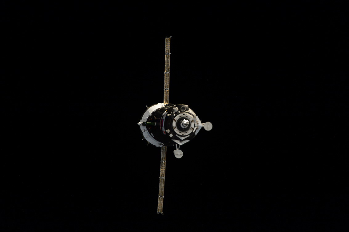 Soyuz TMA-18M arrival