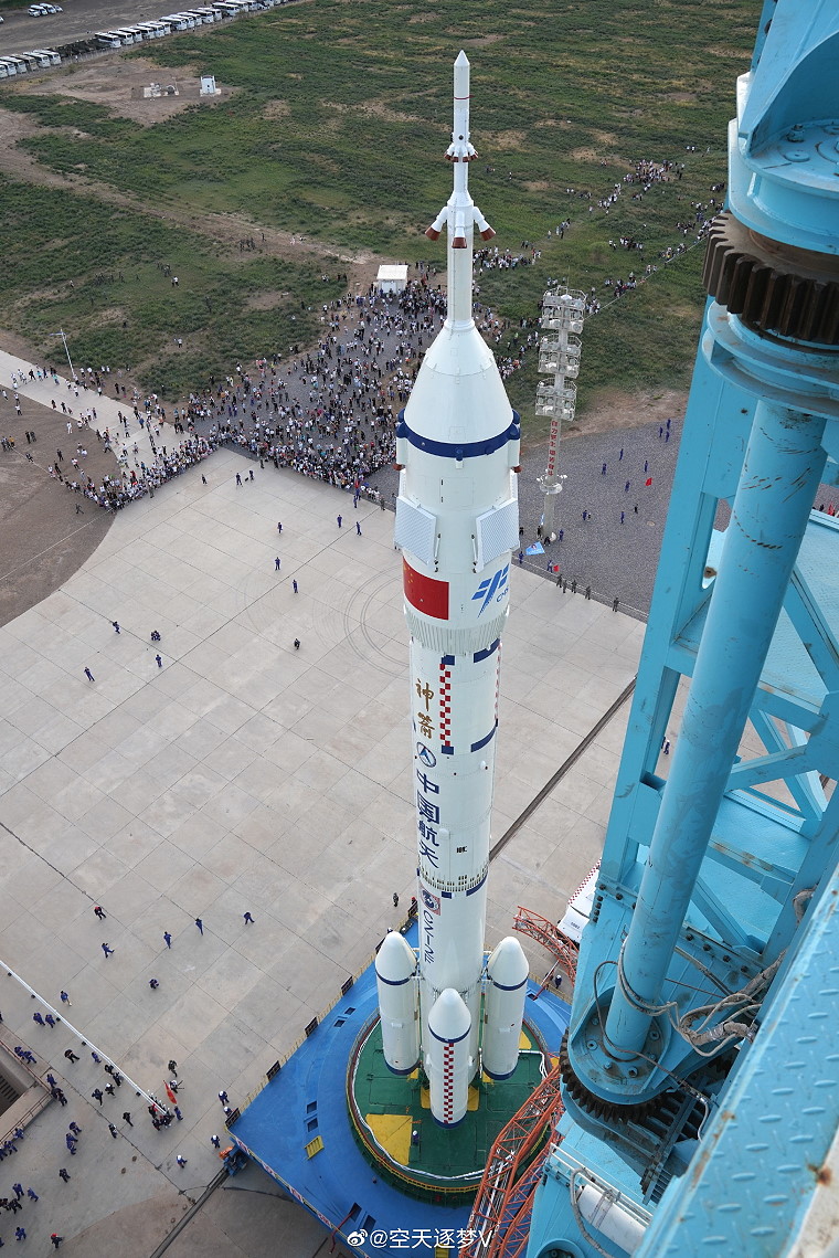 Shenzhou-12 rollout