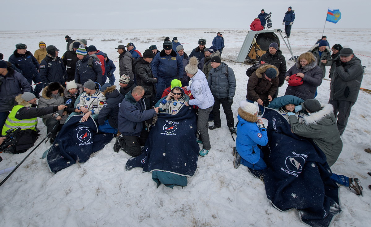 Soyuz MS-09 recovery