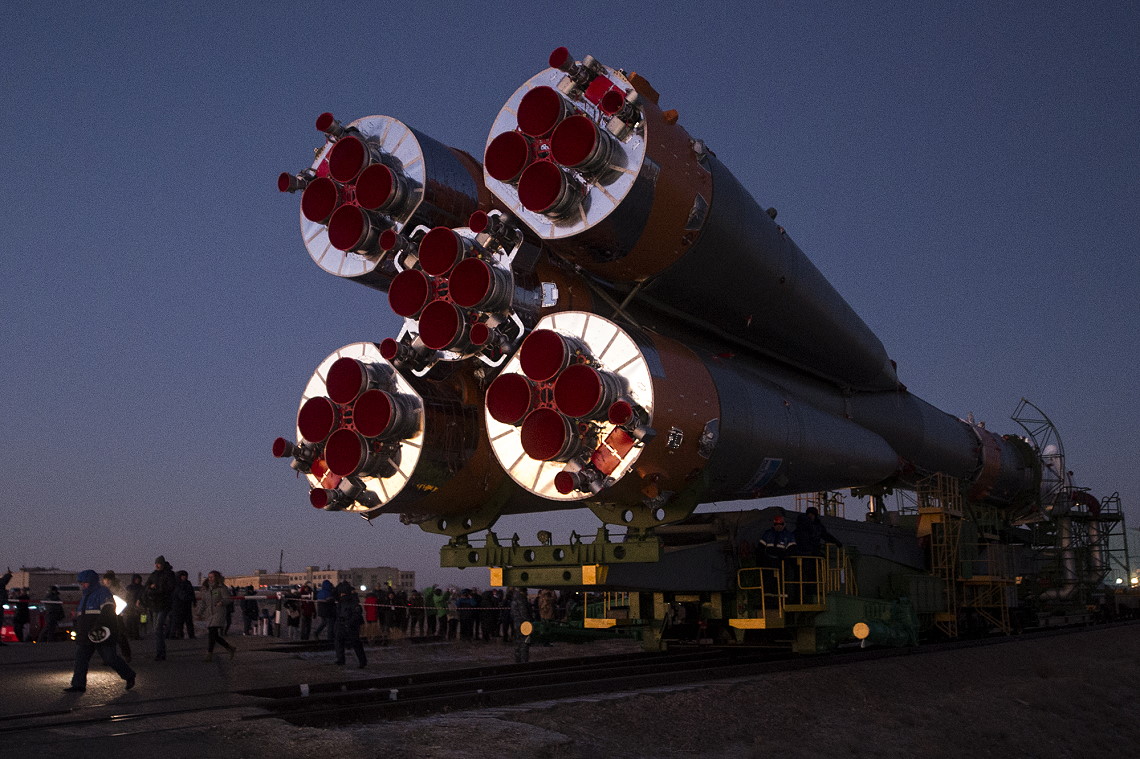 Soyuz MS-11 rollout