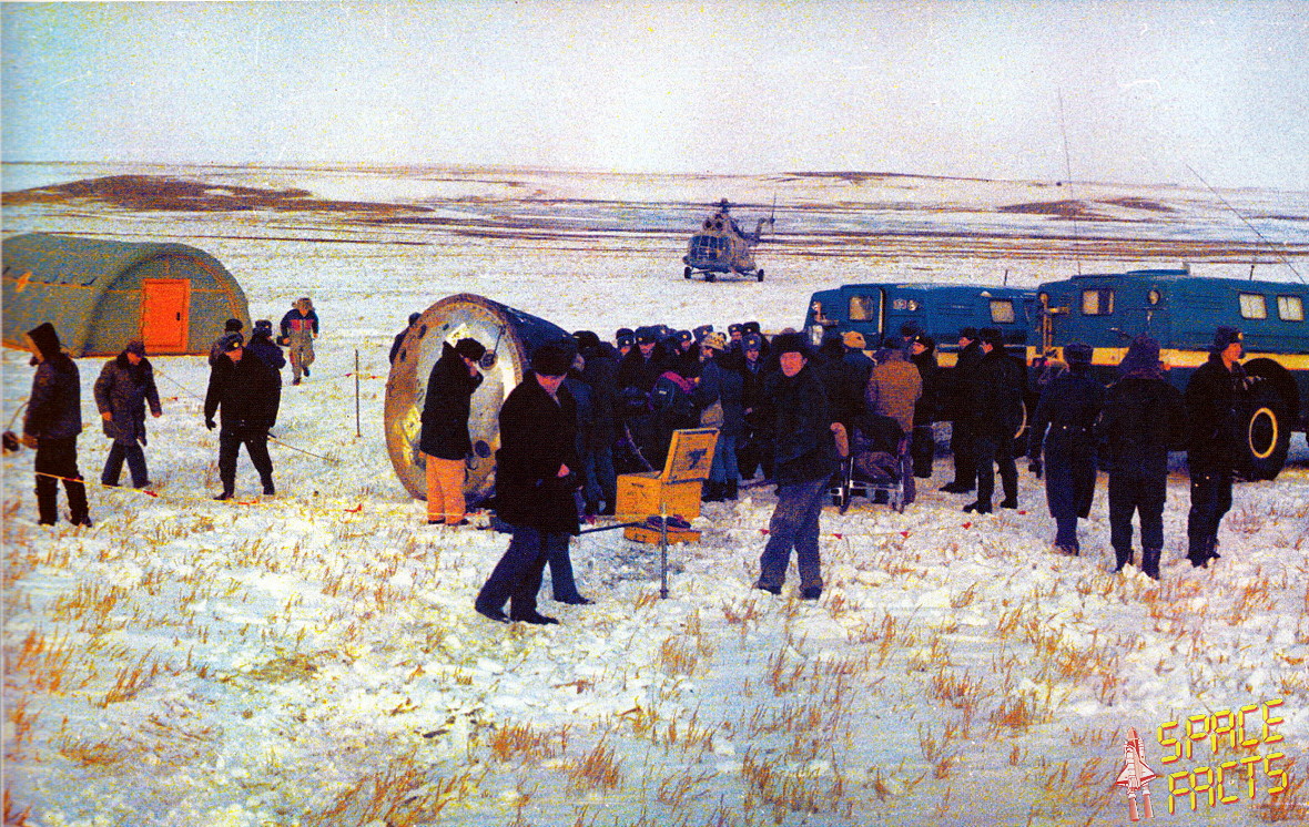 Soyuz TM-15 recovery