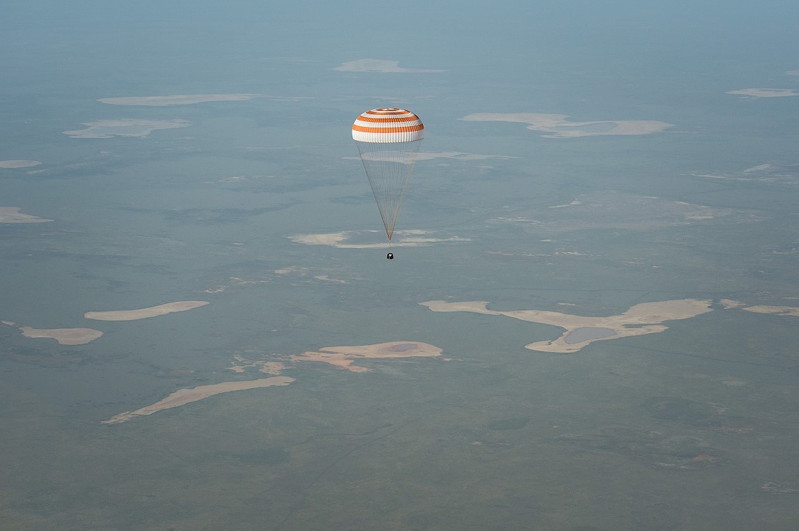 Soyuz TMA-11M landing