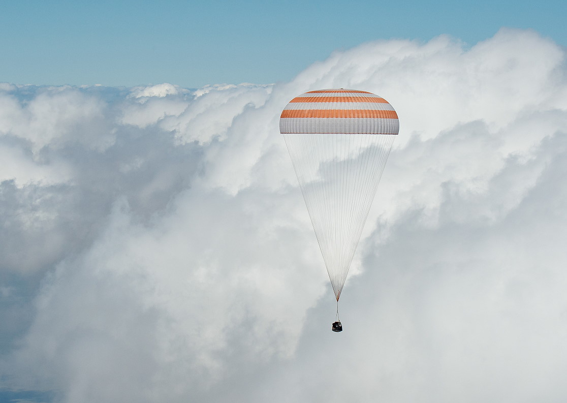 Soyuz TMA-19M landing