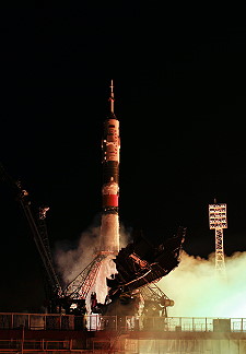 Soyuz TMA-02M launch