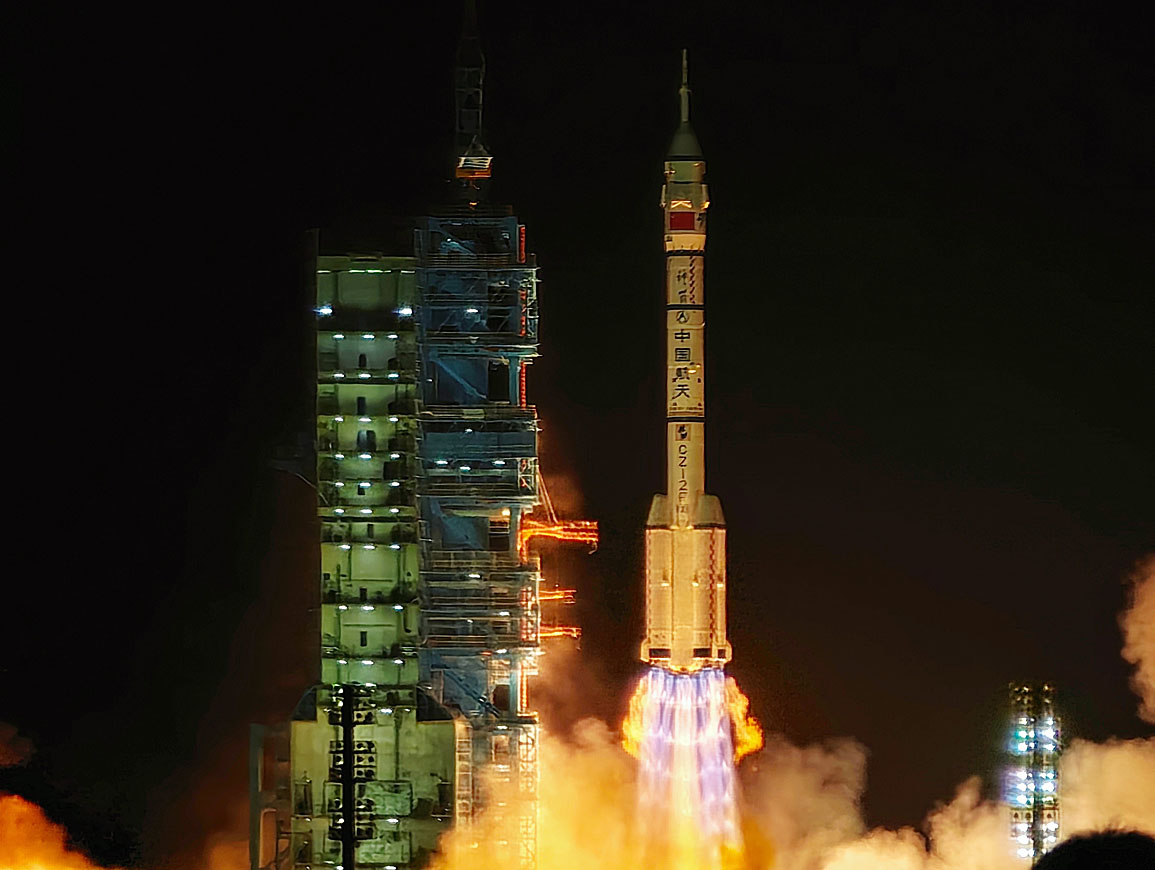Start Shenzhou-23