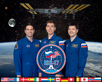Crew ISS-17 (with Chamitoff)