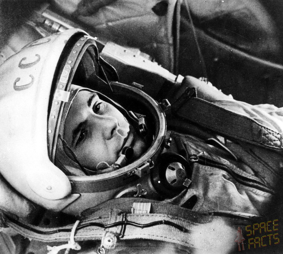 гагарин первый полет в космос фото