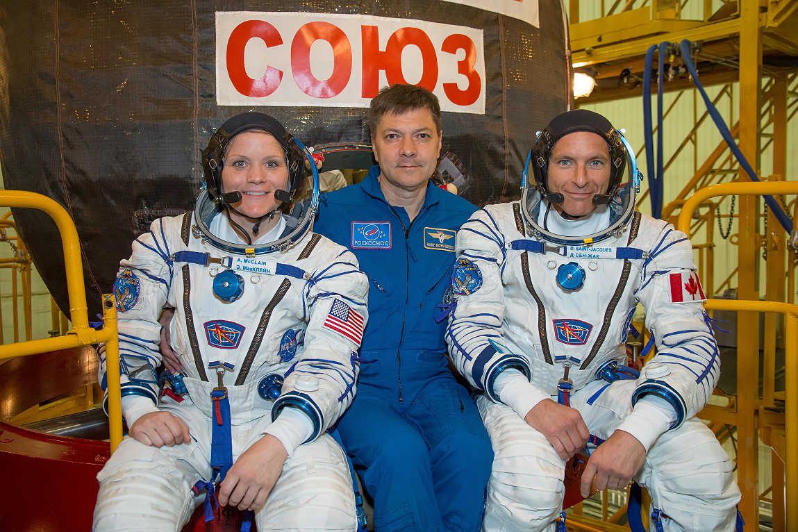 Crew Soyuz MS-09 backup