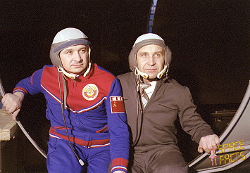 Crew Soyuz T-2 backup