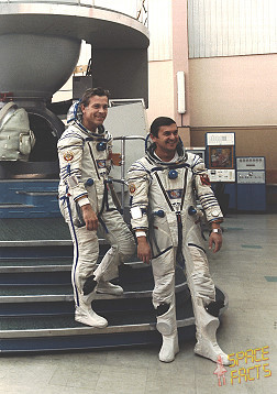 Crew Soyuz TM-2 backup