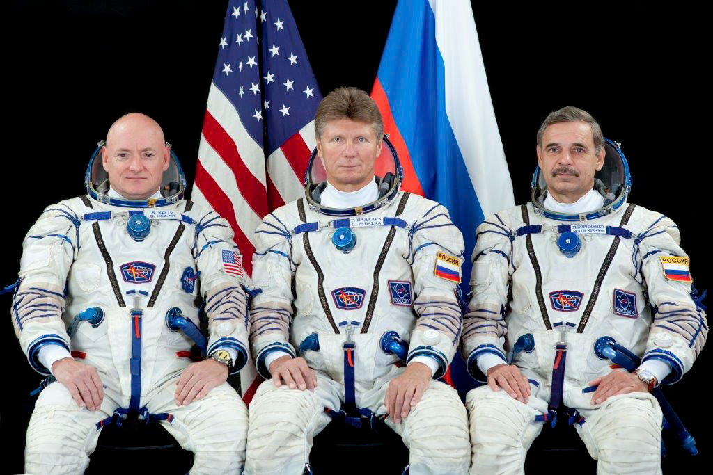 Crew ISS Expedition 42 (backup)